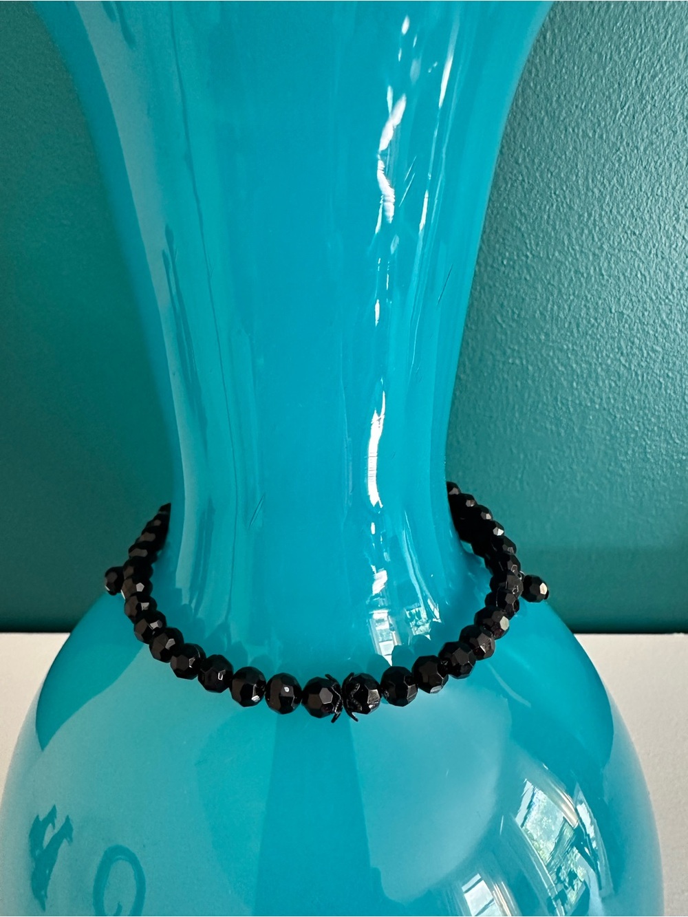 Black Glossy Beaded Choker o/s